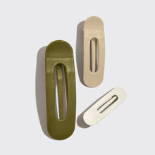 Load image into Gallery viewer, Recycled Plastic Flat Lay Claw Clips- Ultra Gloss Eucalyptus