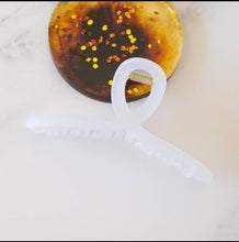 Load image into Gallery viewer, French Twist Hair Clip